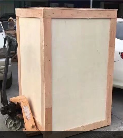 PCT高壓加速老化箱打包木箱準備發往臺灣